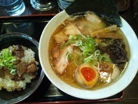 「特製煮干しラーメン880円＋B（豚の煮込みミニ丼）100円」@ラーメン一心 本店の写真