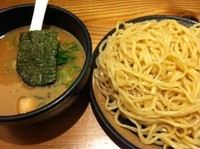 「超濃厚魚介つけ麺（特盛400g無料、850円）」@支那そばや 青葉台東急スクエア店の写真