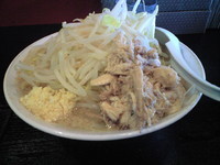 「ラーメン（中）」@麺とび六方の写真