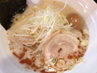 「らーめん（塩） 大（650円）」@屋台とんこつらーめん めん吉 柏駅店の写真
