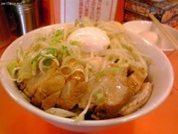 「油そば醤油(きざみ豚・温玉付き)+豚増し」@ちばからの写真