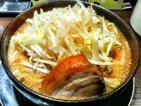 「みそラーメン(800円)」@製麺所 豚とこむぎ 2號の写真