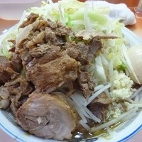 「小豚入りらーめん（豚５枚）（とろ～り半熟卵＋ほぐし豚トッピン」@麺屋 桐龍の写真