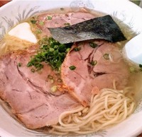 「塩チャーシュウメン+バター(890円+100円)」@伊達屋の写真