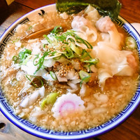 「背脂味噌ラーメン￥７５０＋雲呑￥１５０」@井田商店の写真
