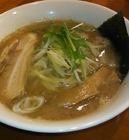 「あご塩とんこつらぁめん」@上田らあめん はちの写真