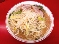 「らーめん　650円（調整なし）」@ラーメン二郎 湘南藤沢店の写真