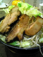 「豚醤油ラーメン+野菜まし」@麺バカ息子の写真