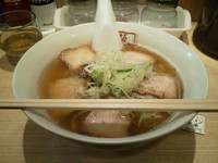 「喜多方ラーメン」@喜多方ラーメン坂内 新宿西口思い出横丁店の写真