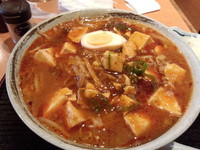 「旨辛麻婆味噌麺（ちょこっとご飯）」@オーパーツの写真