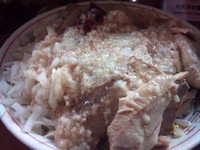 「油めん＋豚増し＋生卵」@らーめん ぽっぽっ屋 水道橋店の写真