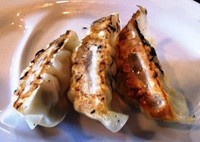 「餃子（３個） 200円」@俊麺なが田の写真