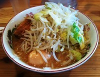 「小ラーメン＋味玉＋ヤサイ増し＋ニンニク少々」@ラーメン神豚 関東学院前店の写真