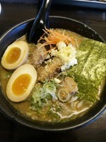 「太麺超濃厚新重豚骨ラーメン（特製半熟煮卵トッピング）」@重豚骨ラーメン 銀河系の写真