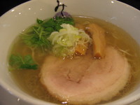 「塩らーめん（細麺）」@麺処 みどりの写真