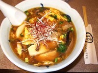 「冬野菜の和風酸辣湯麺（さんらーめん）　800円」@与ろゐ屋の写真