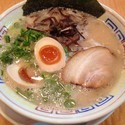 白味玉ラーメン＋替え玉（￥750＋無料）