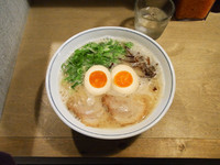「トンコツ上\600」@ラーメン カナデヤの写真