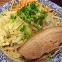 「汁なし油そば」@ラーメン燈郎の写真