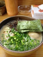 「豚骨チャーシュー味玉」@らーめん 天池家の写真