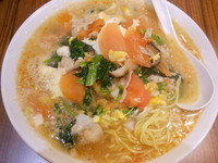 「トマトらーめん（中盛２１０ｇ・麺硬め）」@中華そば 伝堂の写真