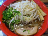 「黒とんそば」@麺屋 輝之介の写真