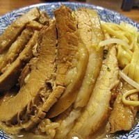 「ミニラーメン+豚券+豚券+豚券（ニンニク）　980円」@ラーメン燈郎の写真