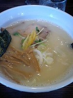 「鶏そば塩（７００円）」@麺屋 徳兵衛の写真
