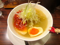「塩半熟卵ラーメン＋ローストトマト」@アイバンラーメンの写真