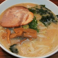 「味噌らーめん（680円）＋ライス（サービス）」@味源 渋谷宇田川店の写真