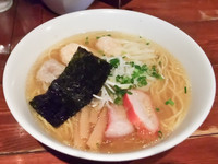「特製ワンタン麺（ハーフ） 850円（白だし）」@八雲の写真