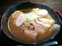 「焼き干し肉そば＋味玉」@頂上和風そば 浜の麺バカの写真