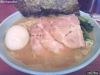 「半熟味卵チャーシューラーメン」@横浜ラーメン 武蔵家 志木店の写真