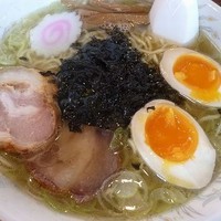 「煮干しラーメン（煮卵トッピング）」@麺工房 味極の写真