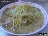 「小豚カラメニンニク」@ラーメン 神田店の写真