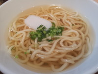 「なんこつそーきそば　+　じゅーしー(¥900)」@島食堂かりーの写真