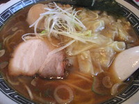 「ワンタンメン大盛り＋味玉」@中華そば おかめの写真