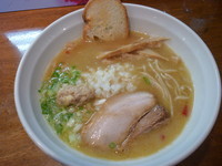 「鶏そば醤油（700円）」@はりけんラーメンの写真