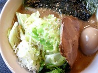 「キャベツらーめん＋味玉」@麺や片平の写真