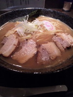 「焼き干し肉そば 大盛無料 ８８０円」@頂上和風そば 浜の麺バカの写真