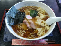 「雲呑麺＋大盛　750＋150＝900円」@手打中華もめんの写真