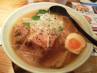 「限定　角煮ラーメン（大盛り）」@豚のさんぽ 大町駅前店の写真