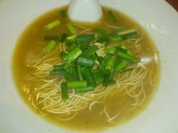 「かけそば（粉落とし） ￥550」@笑堂の写真