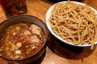 「濃厚つけ麺（大）+半チャーシュー」@めいげんその写真