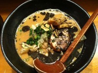 「黒龍　（大盛、極太メンマ、680円＋100円＋0円）」@らーめん幸龍の写真