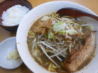 「野方ブラック（ライス付き・ニンニク）」@味噌麺処 花道庵の写真