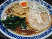 「にぼやん亀井味 中盛り」@麺絆景勝軒の写真