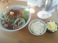 「アジアンカレークオーター＋温玉&ご飯+チーズ」@MENYA 食い味の道有楽の写真