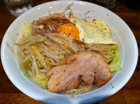 「まぜそば(塩) (700円) (+ニンニク、チーズ、カラメ)」@麺処 MAZERUの写真