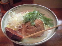 「鶏白湯塩らーめん（750円）」@麺処 おかじの写真